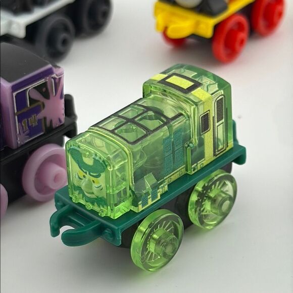 RARE Thomas & Friends Mini Toy Train Set of 10 - Picture 6 of 11